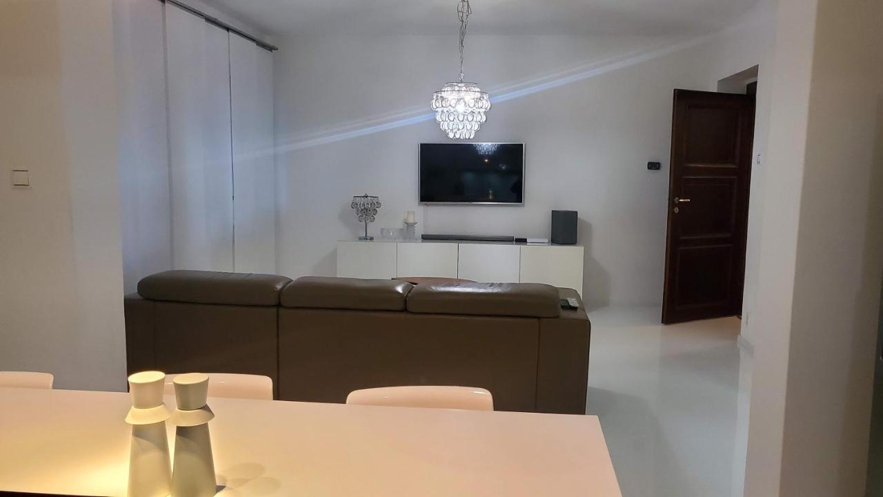 Apartman Julie Loket Extérieur photo